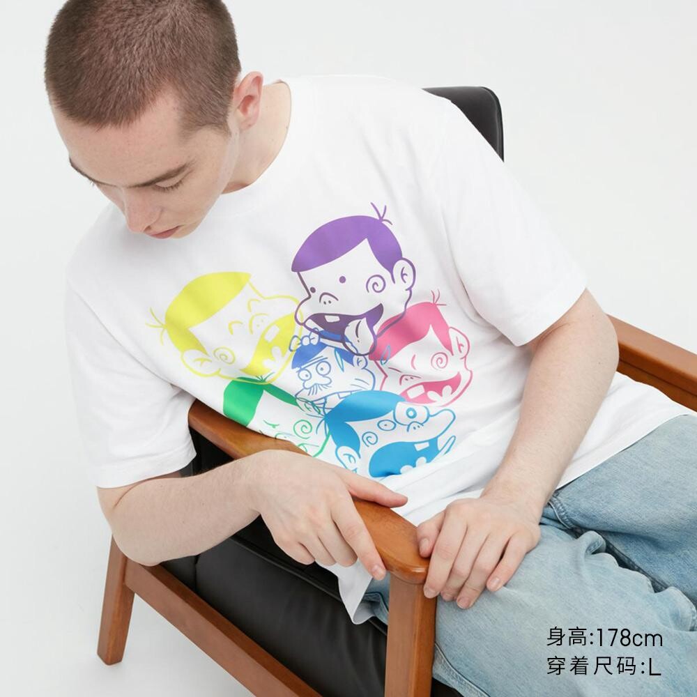 

Футболка с принтом унисекс Uniqlo, белый
