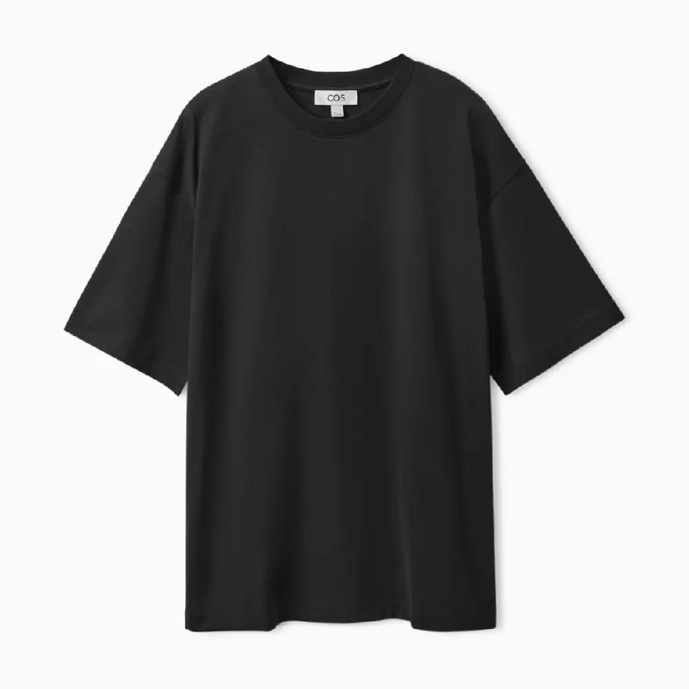 

Футболка COS Oversized, черный
