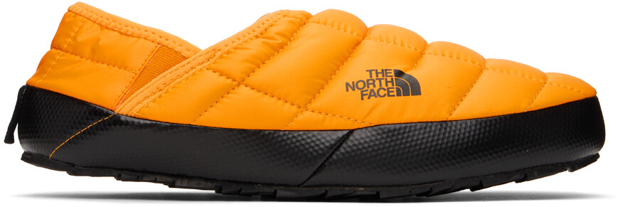 

Желтые лоферы ThermoBall Traction с V-образным вырезом The North Face