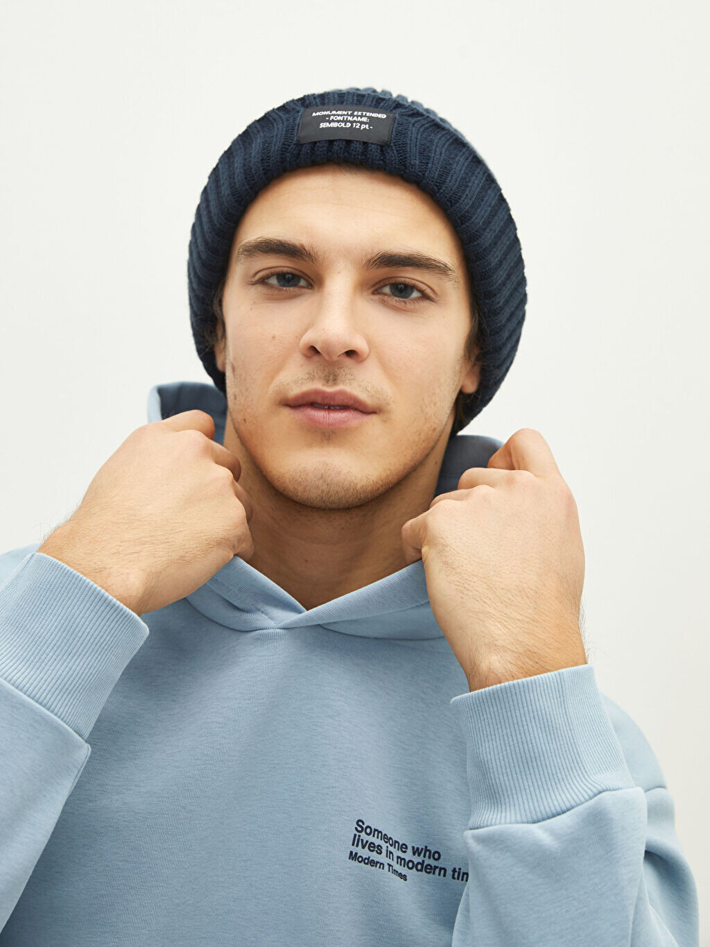 

Мужская трикотажная шапка с принтом этикеток LCW Accessories