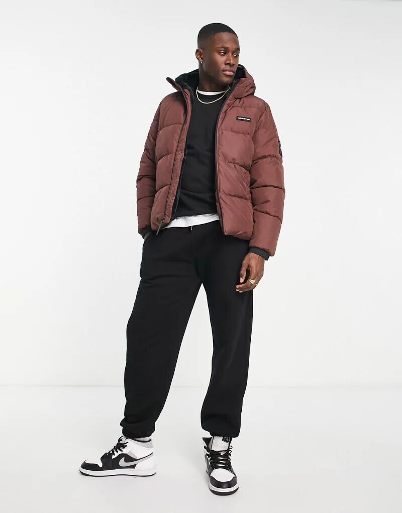

Коричневая куртка-пуховик Hollister с уютным капюшоном и широкой стеганой узором