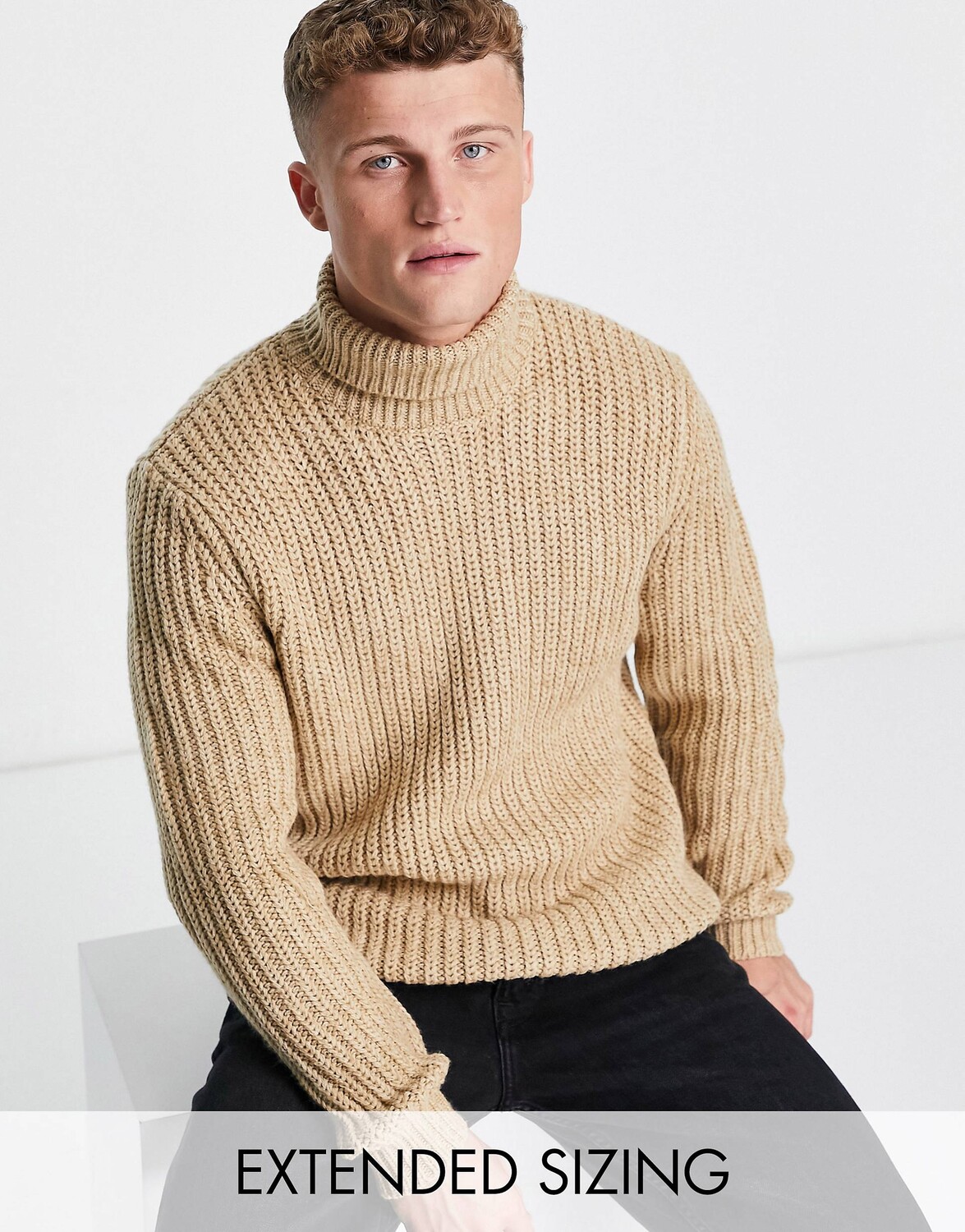 

Светло-коричневый джемпер в рубчик с высоким воротником в рубчик ASOS DESIGN