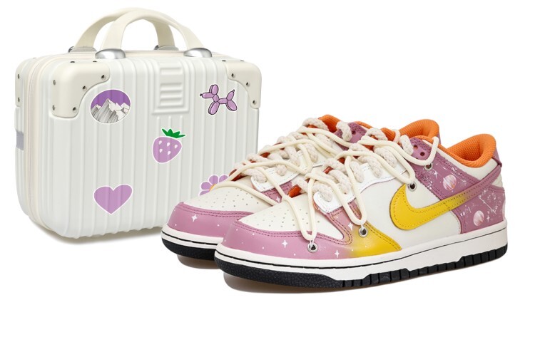 

Женские кроссовки для скейтбординга Nike Dunk