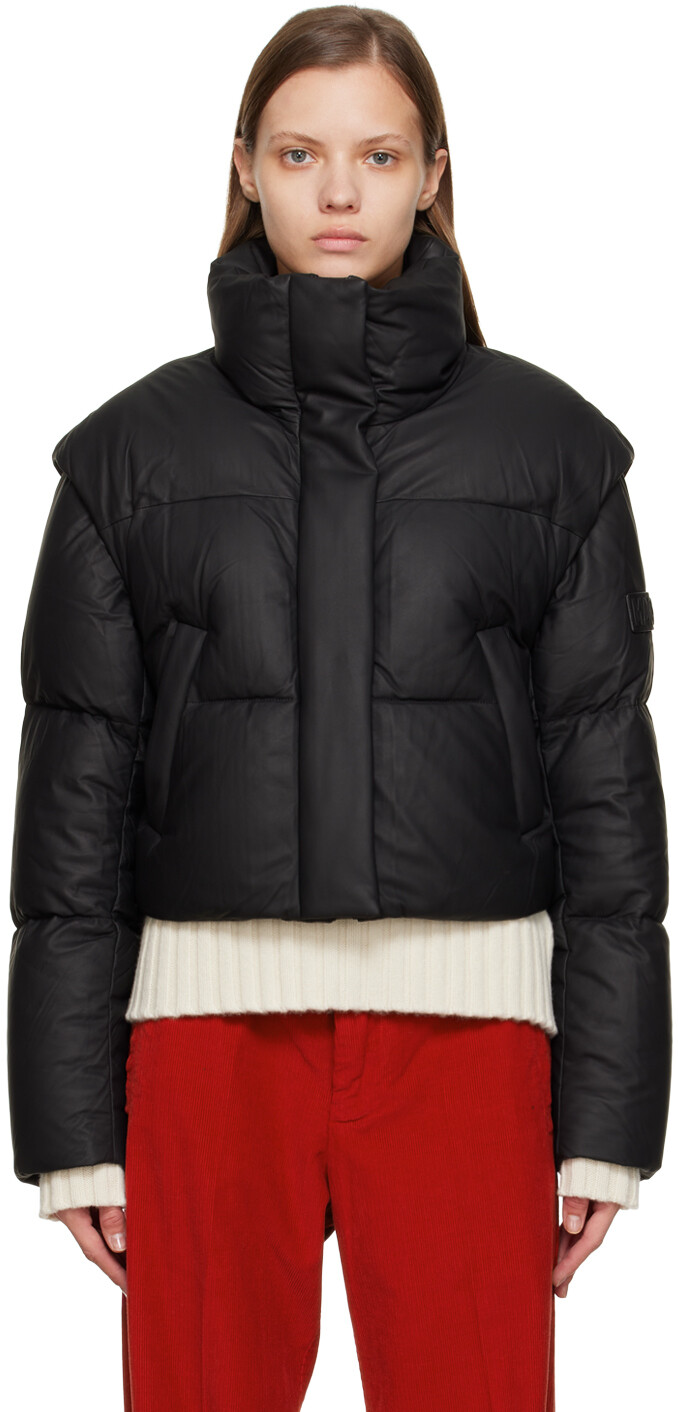 

Черный пуховик Bailey Mackage