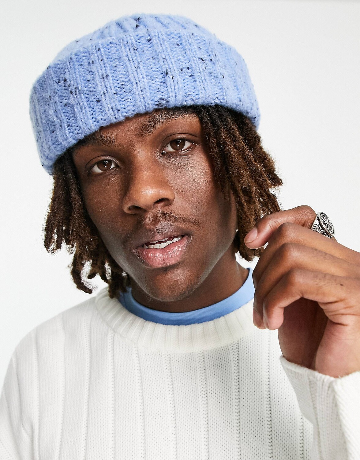 

Голубая шапка-бини в рубчик мини ASOS DESIGN fisherman с пуговицами