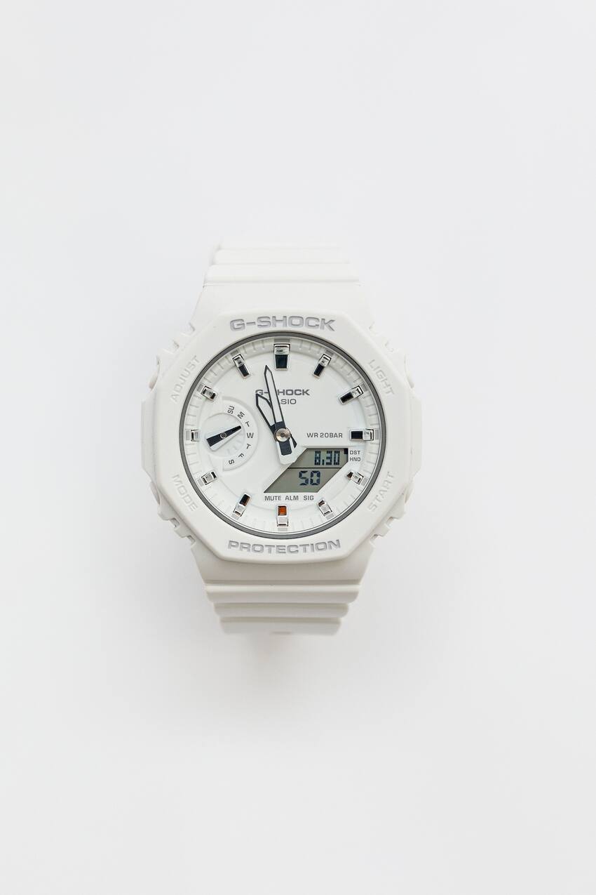 Часы G-Shock GMA-S2100-7AER Casio Pull&Bear, белый часы g shock gma s2100 7aer casio pull