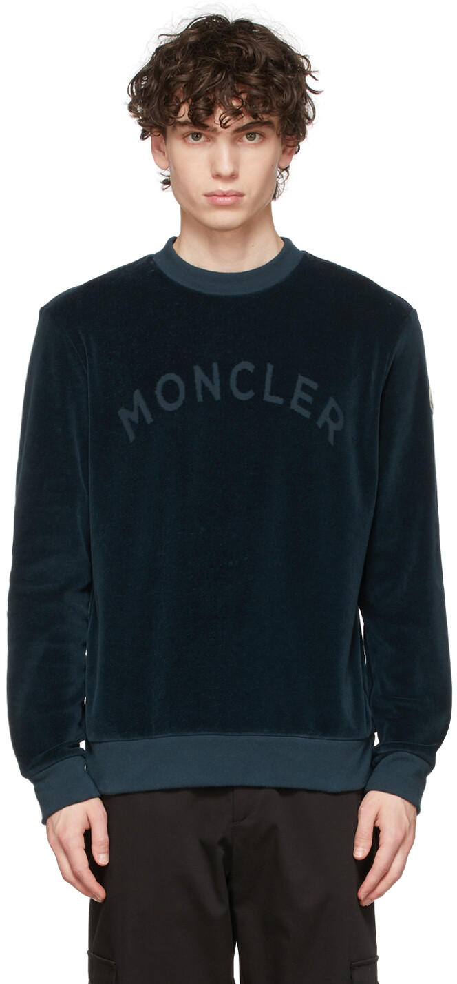 

Темно-синий велюровый свитшот с тисненым логотипом Moncler