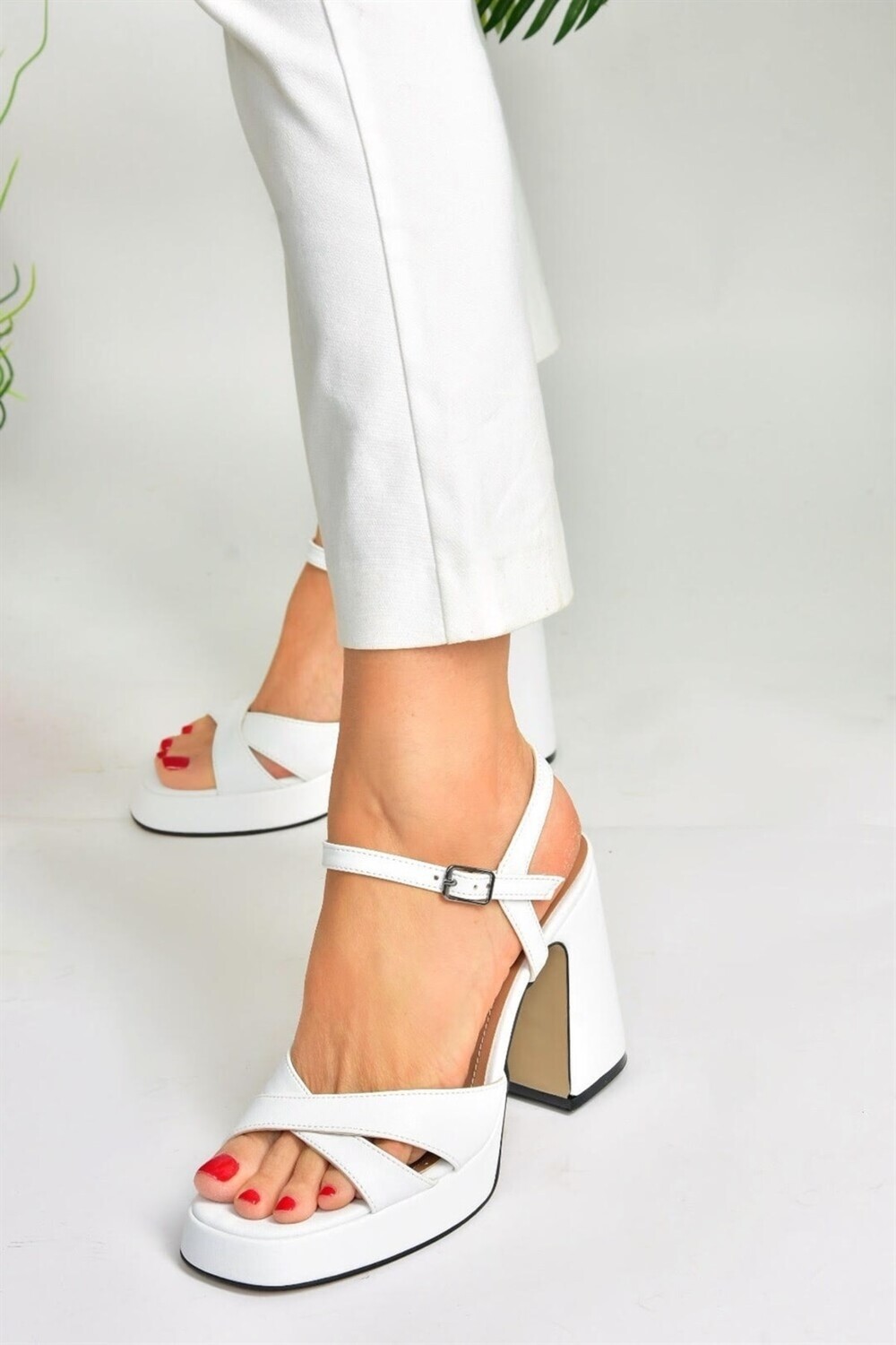 

Белые женские туфли на каблуке на платформе Fox Shoes, белый