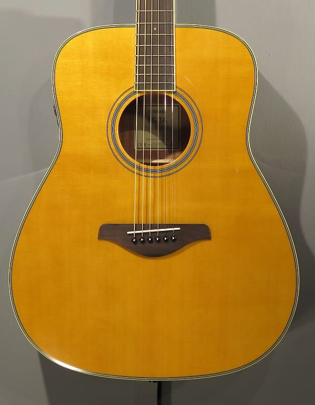 

Yamaha FG-TA 2022 Vintage Tint TransAcoustic