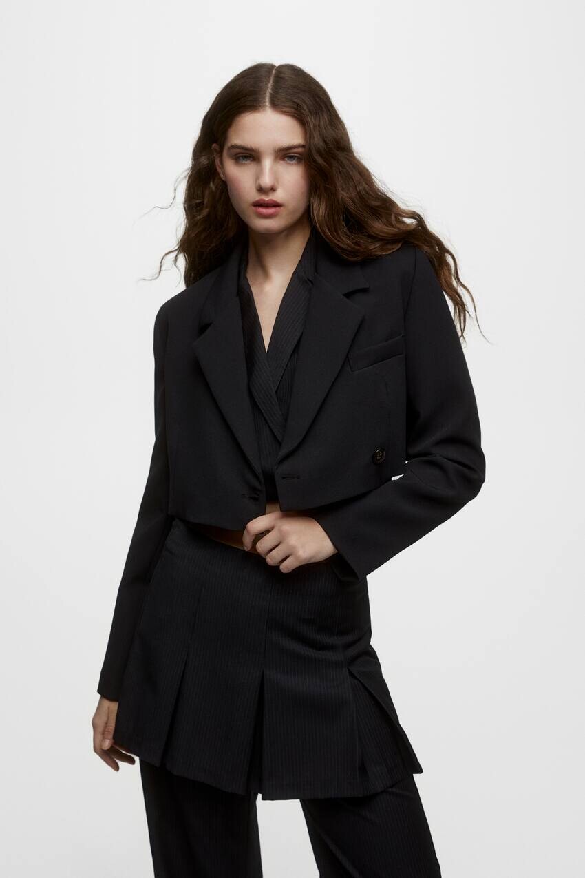 

Укороченный блейзер Pull&Bear, черный