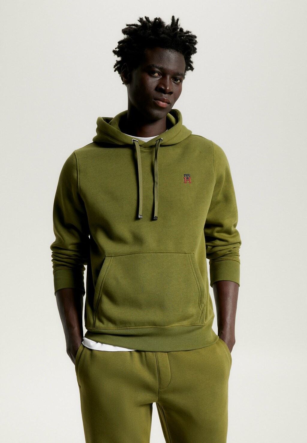 

Толстовка Tommy Hilfiger, паттинг-грин