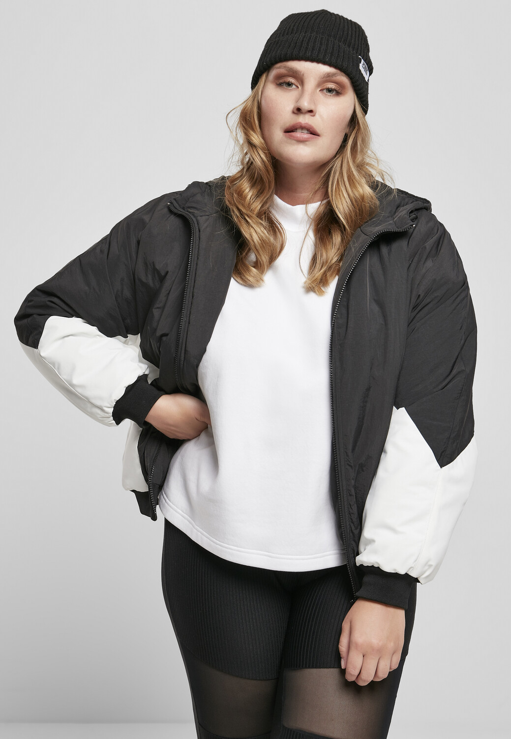 

Пуховик Urban Classics Light Jackets, черный