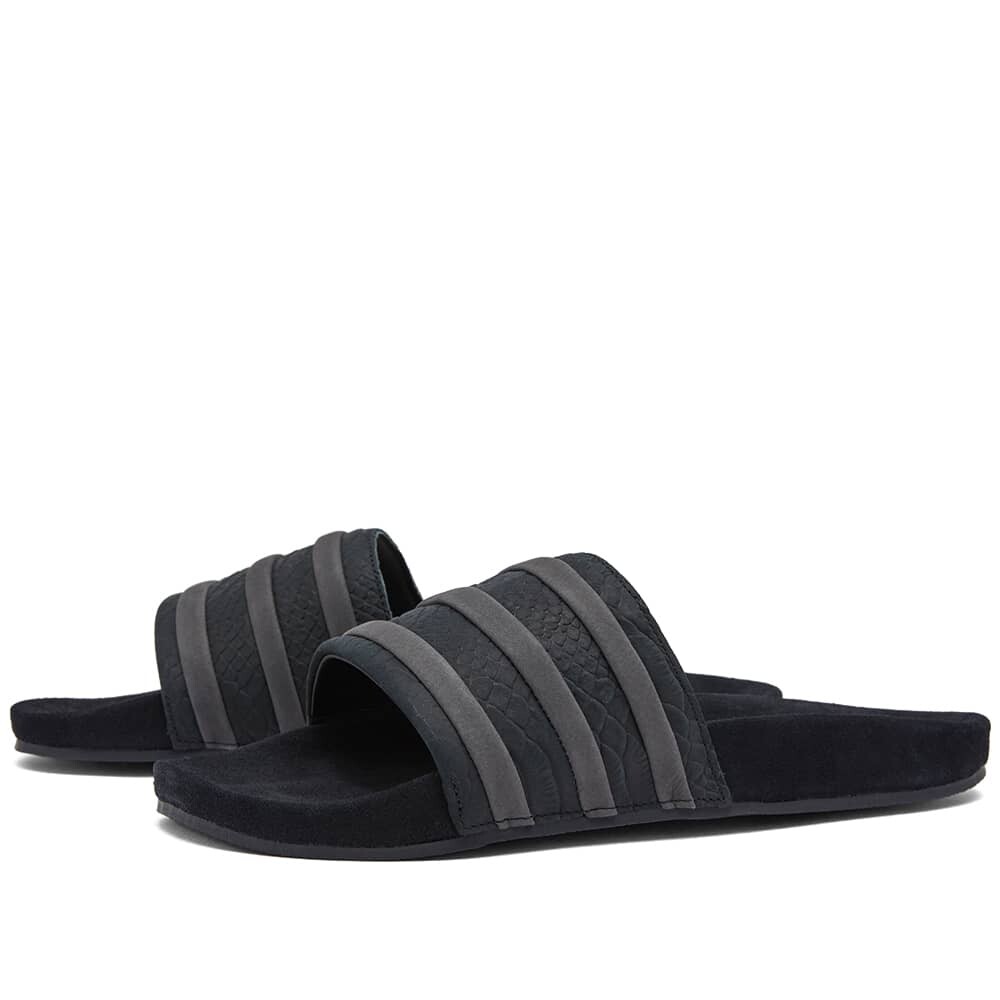 

Кроссовки Adidas Adilette, черный/темно-серый