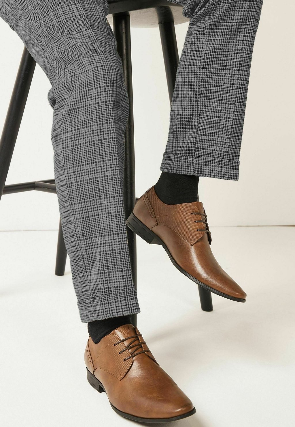 цена Элегантные туфли на шнуровке Wide Fit Next, цвет tan brown