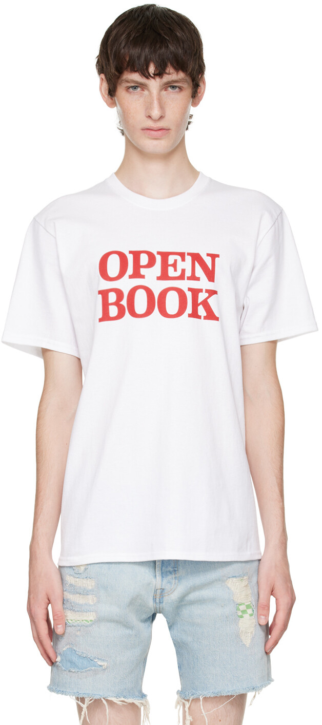 

Белая футболка с открытой книгой Cowgirl Blue Co