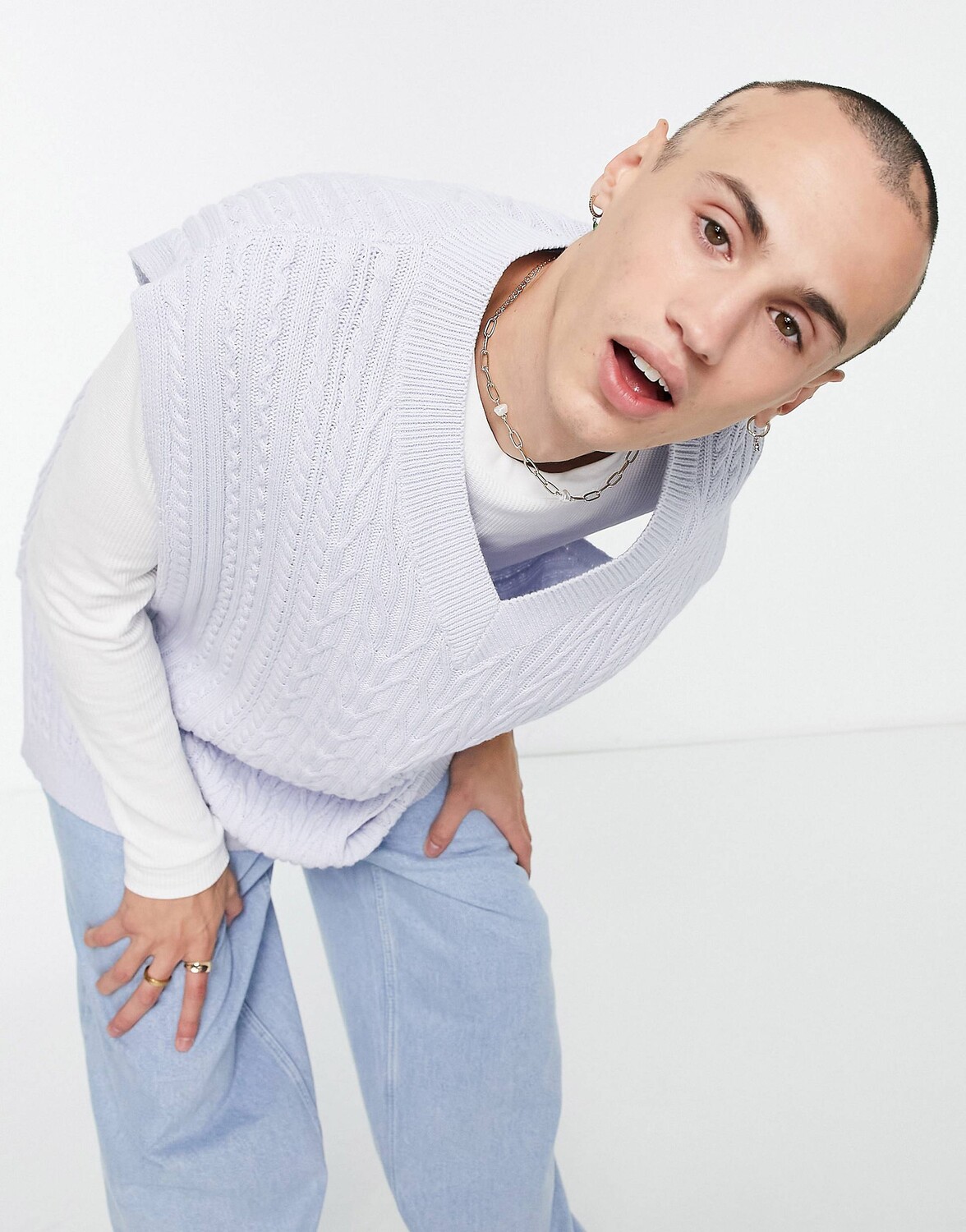 

Серый вязаный жилет для крикета ASOS DESIGN