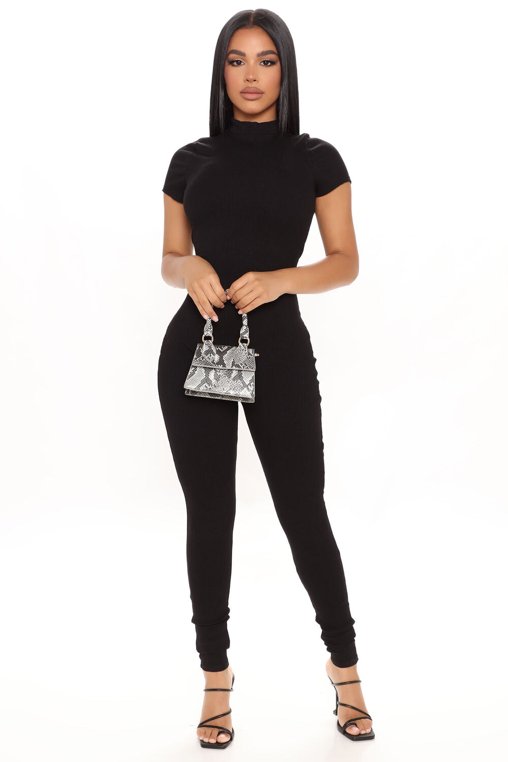 

Комбинезон Fashion Nova P4169, черный