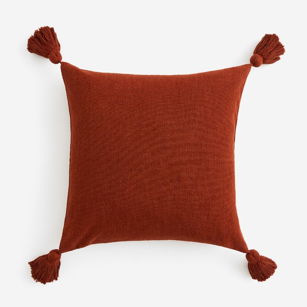 

Декоративная наволочка H&M Home Tasseled, темно-красный