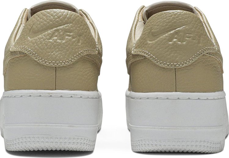 Nike Wmns Air Force 1 Sage Low 2 Desert Ore