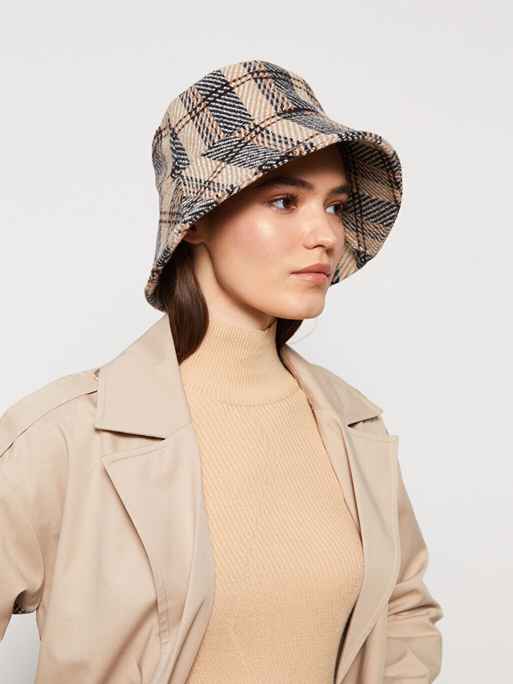 

Клетчатая Женская шляпа-ведро Cachet LCW Accessories