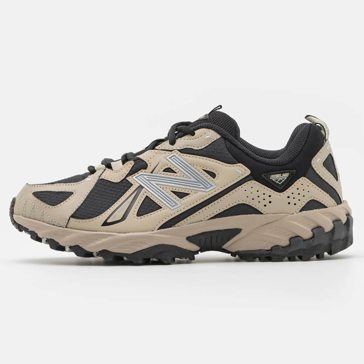 

Кроссовки New Balance ML610, черный/бежевый