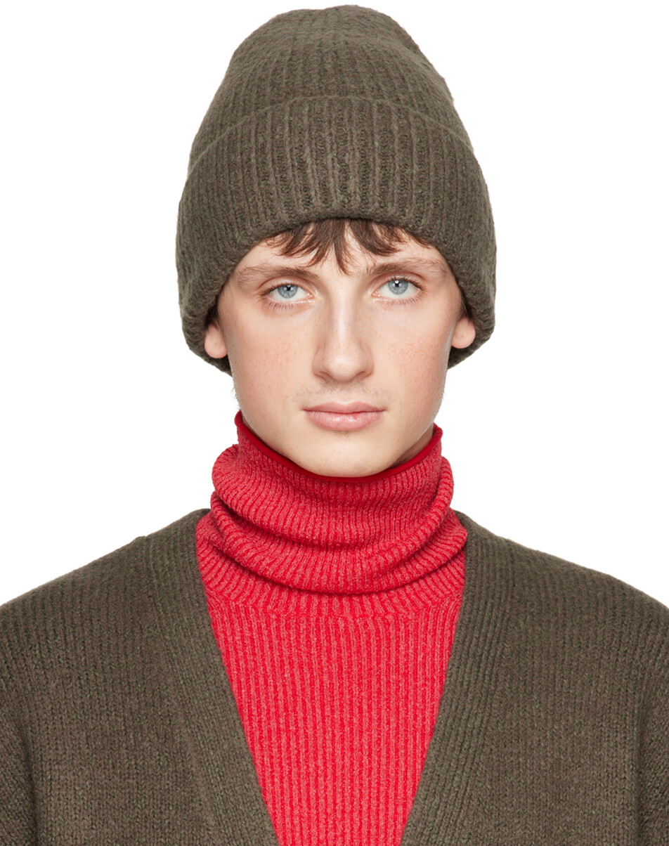 

шапка цвета хаки в рубчик Acne Studios