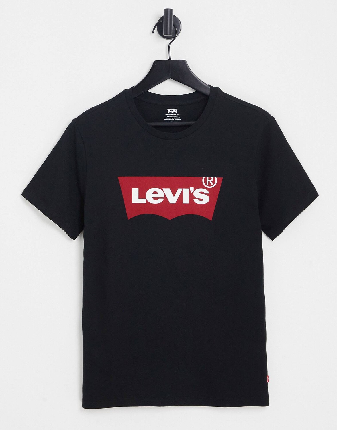 

Футболка Levi's с крыльями летучей мыши черная, Черный