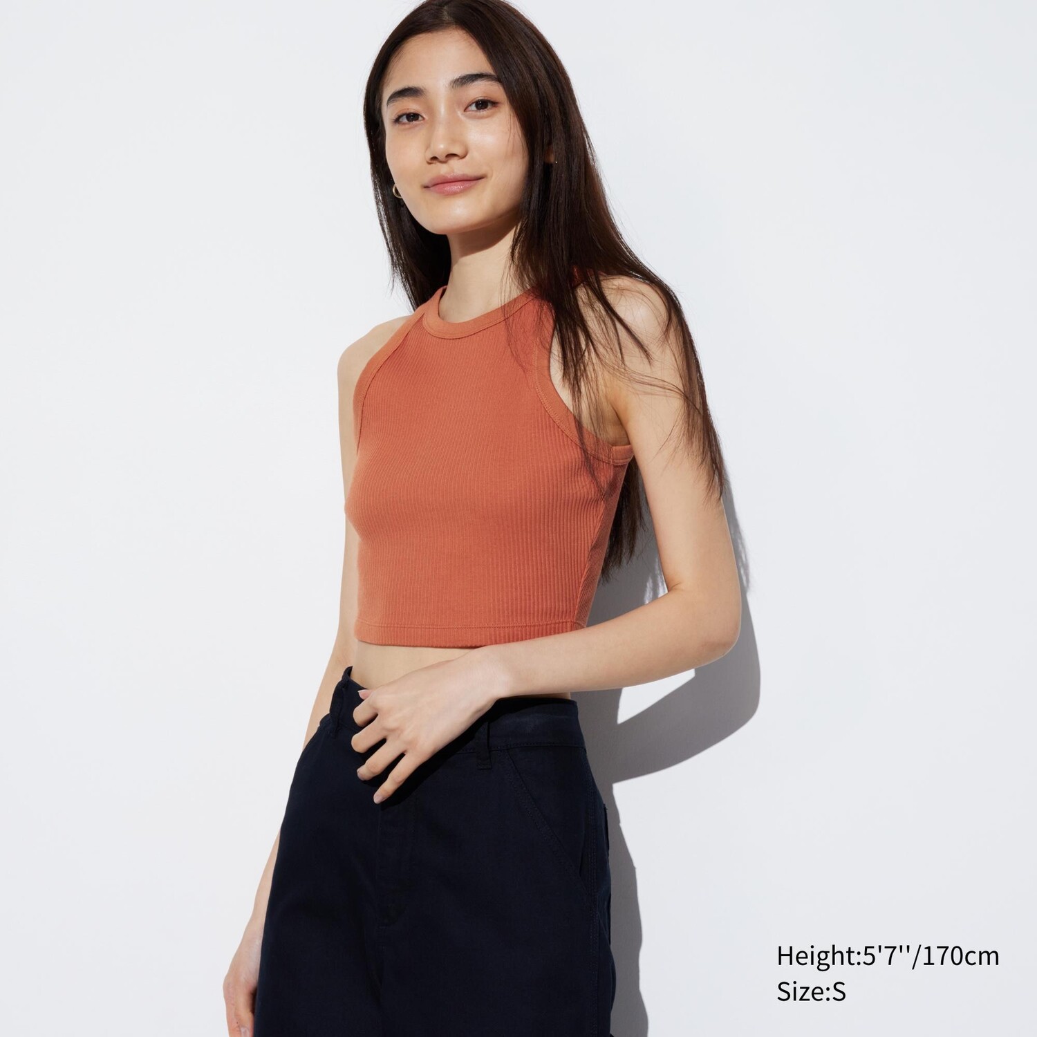 

Короткая футболка в ребруску с бремями UNIQLO, оранжевый