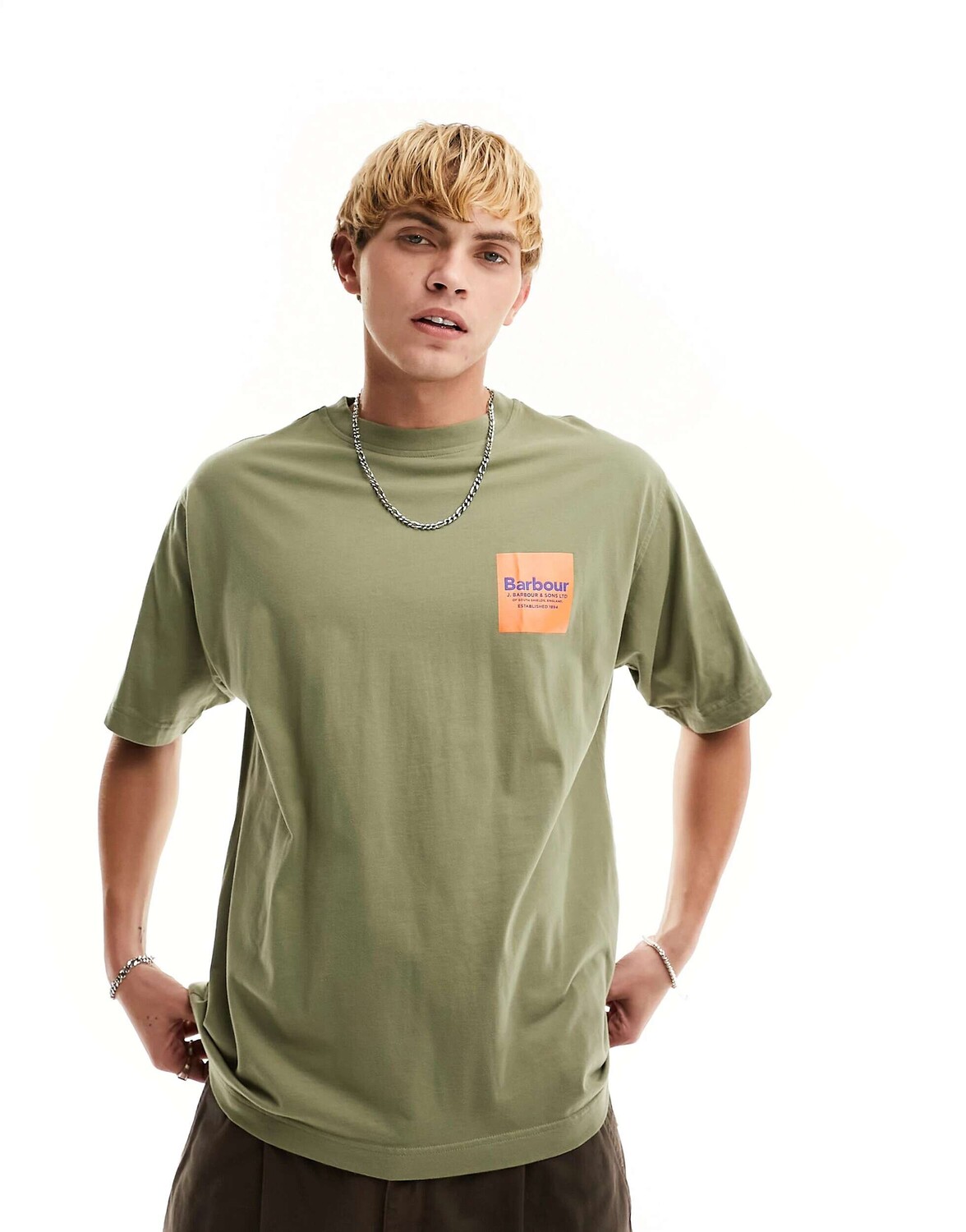 

Зеленая эксклюзивная зеленая футболка с контрастным логотипом Barbour x ASOS, Зеленый