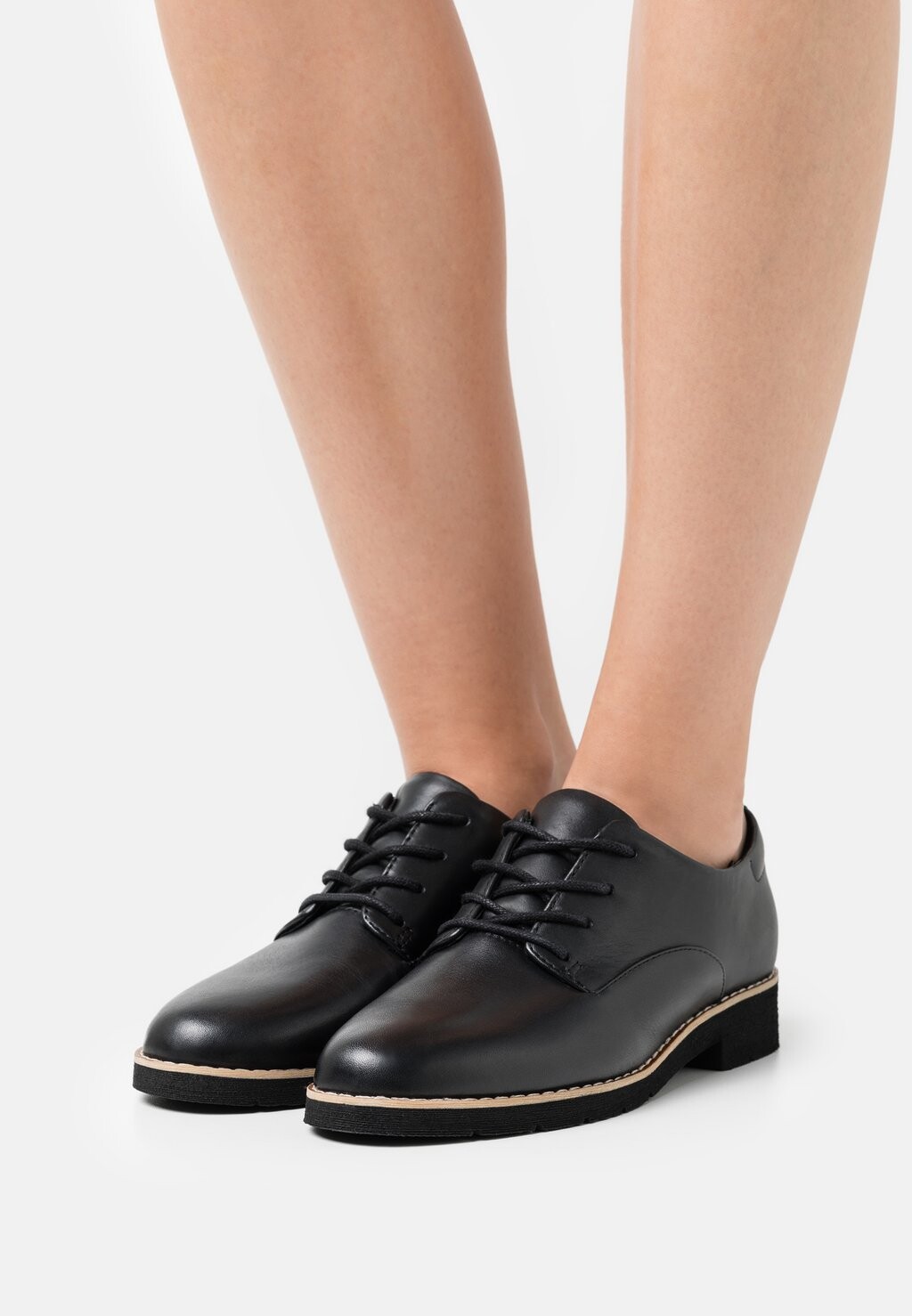 

Ботинки на шнуровке ALDO, черный