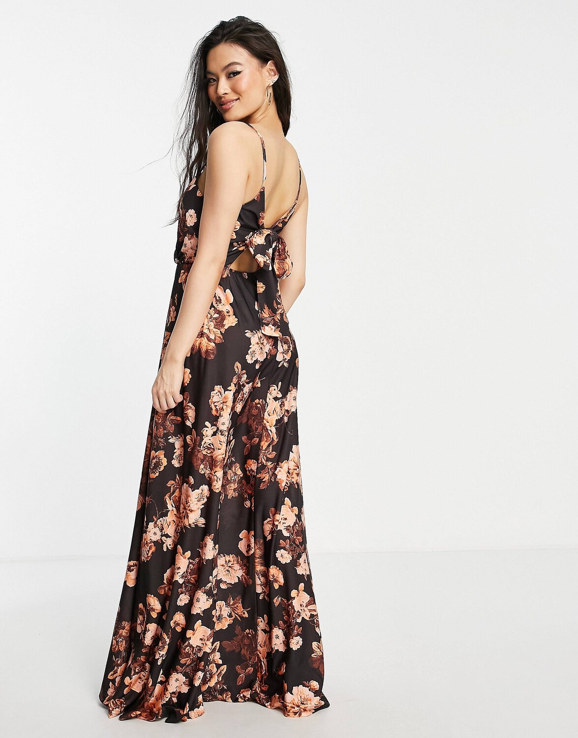 

Темное платье макси с завязками на спине ASOS DESIGN