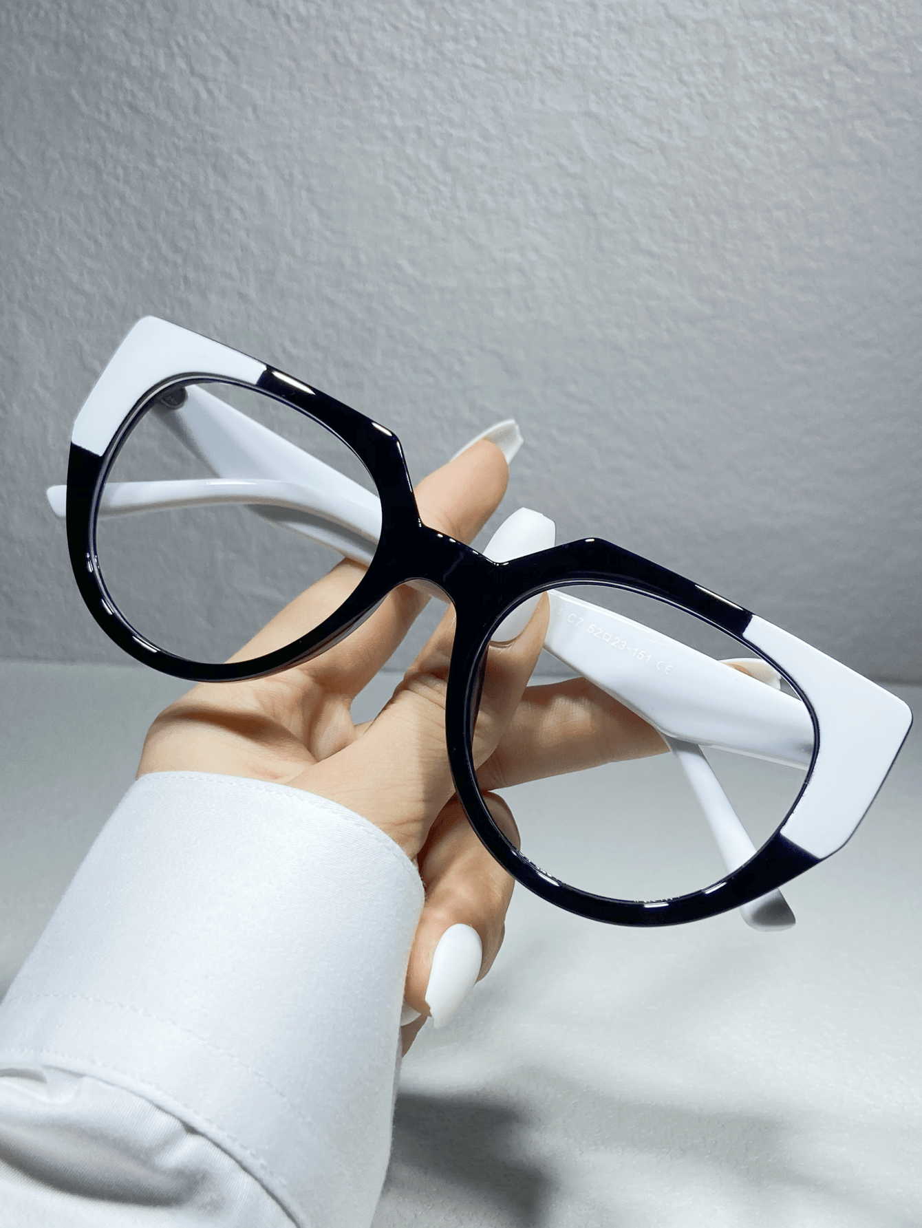 цена 1 шт. новые стильные повседневные очки