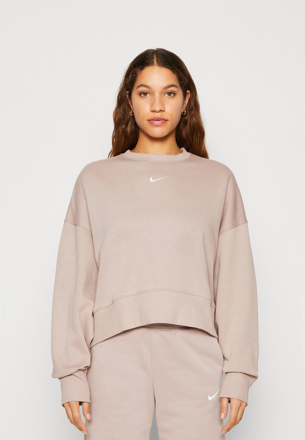 

Толстовка Nike Phoenix Fleece Pant, рассеянный серо-коричневый / парус, Коричневый;серый