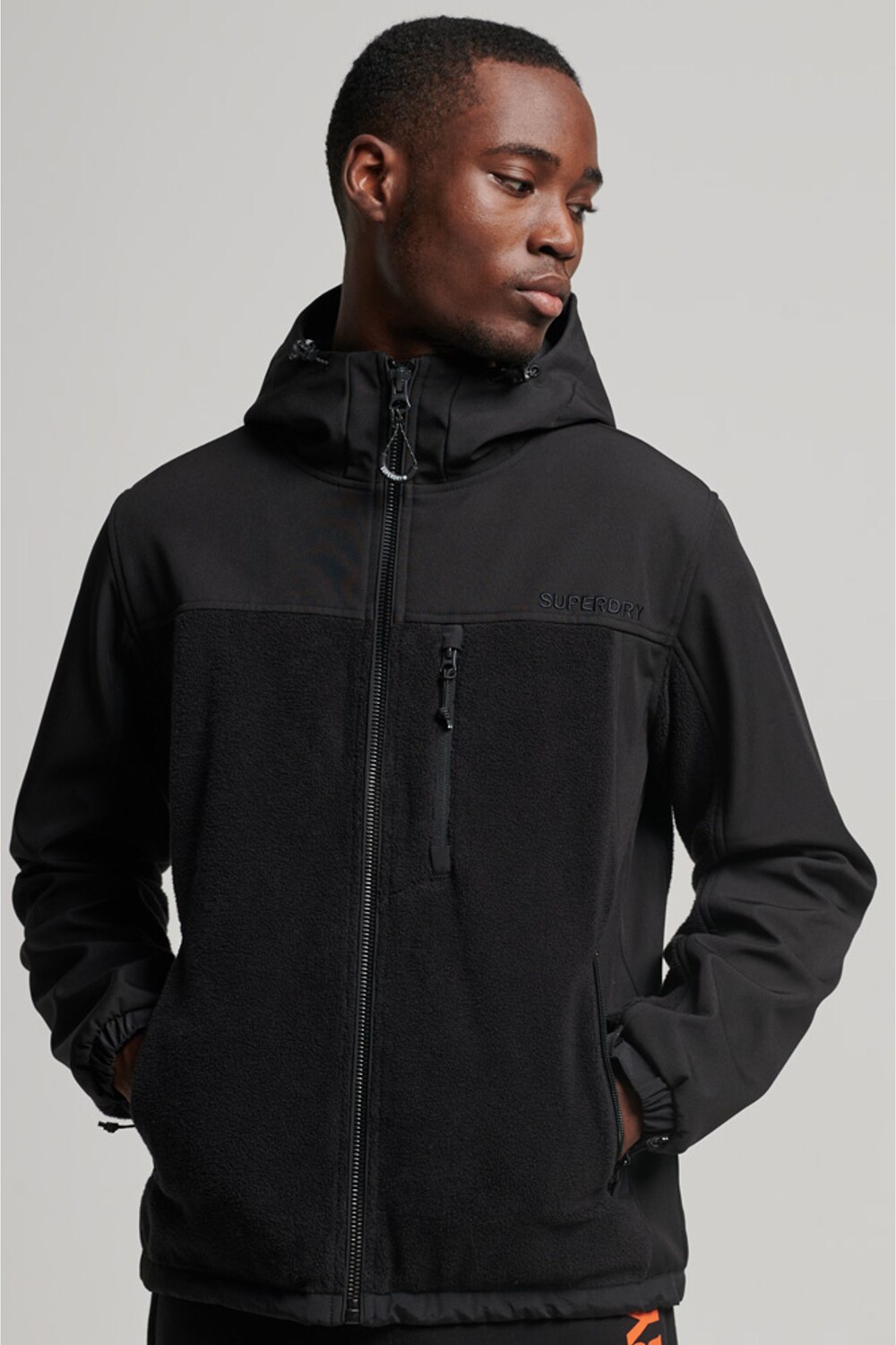 

Гибридная треккерская куртка Superdry, черный