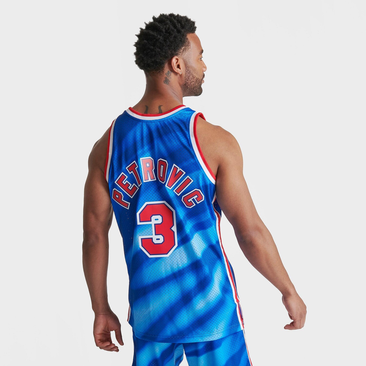 

Mitchell & Ness New Jersey Nets NBA Drazen Petrovic 1995-96 Away Swingman Basketball Jersey, синий