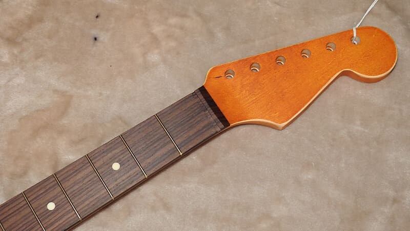 

Гриф Allparts SRVF-C Lic Fender Rosewood Stratocaster