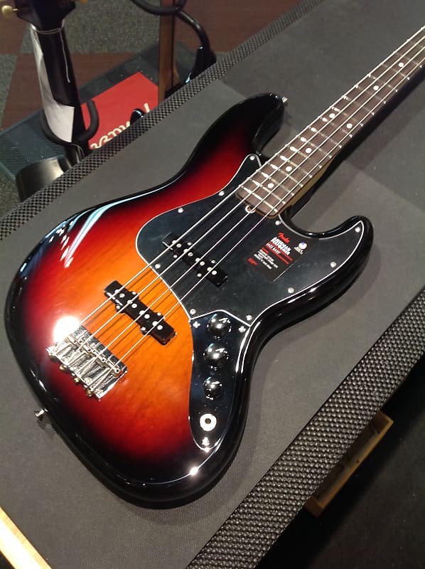 Fender American Performer Jazz Bass, накладка на гриф из палисандра, 3 цвета Sunburst — US19013923 - фото