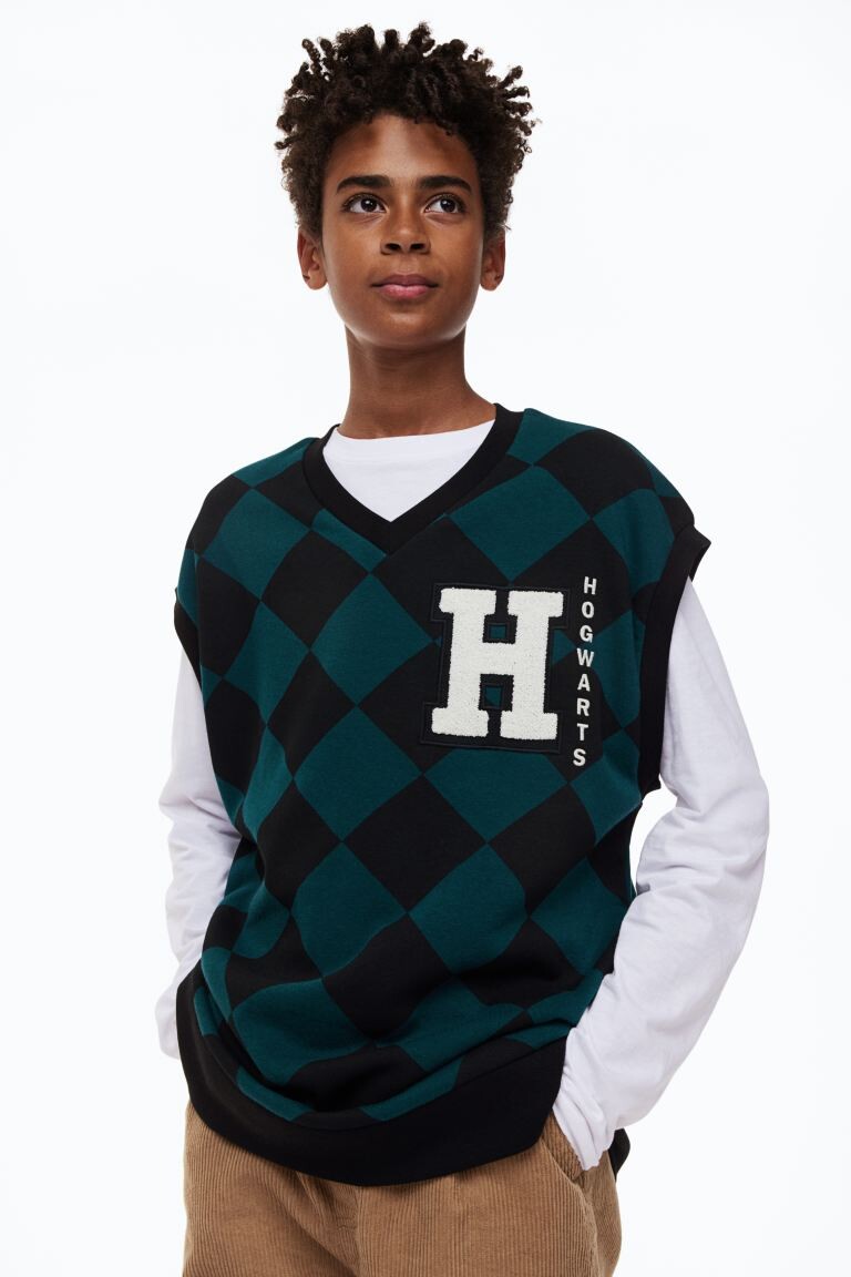 

Свитер с аппликацией H&M