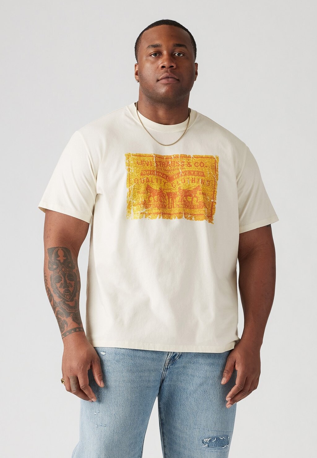 

Принт на футболке RELAXED FIT TEE Levi's, кремовый
