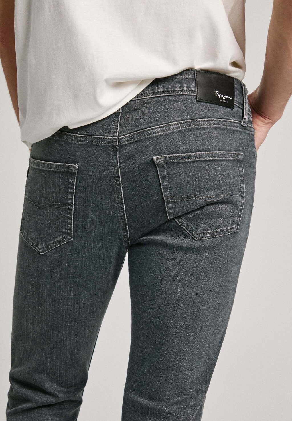 

Джинсы узкого кроя Pepe Jeans, серый деним