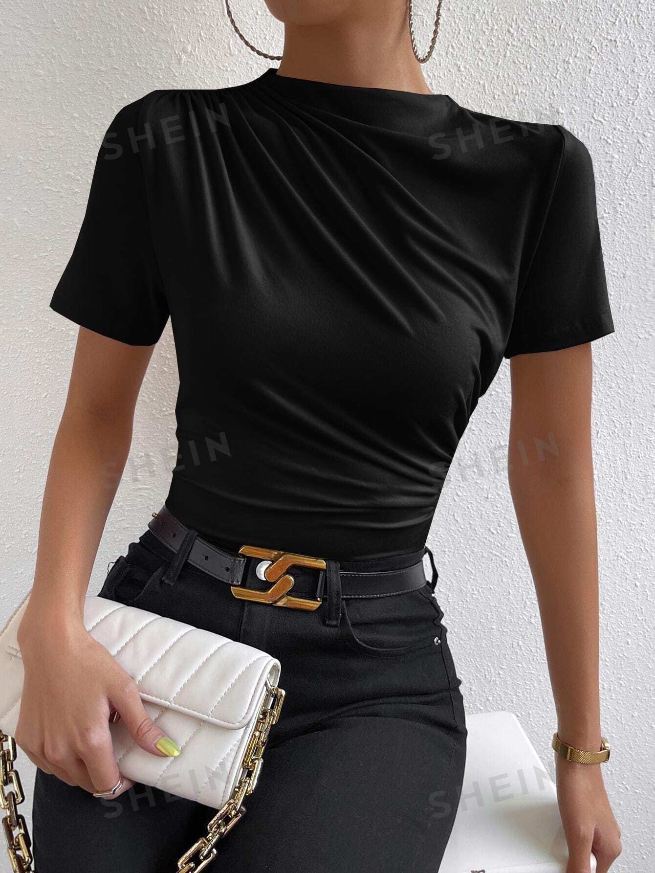 SHEIN Однотонная приталенная футболка Frenchy с воротником-стойкой и складками, черный