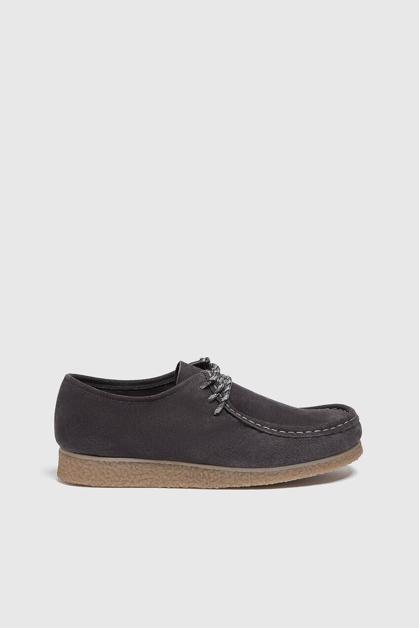 

Замшевые туфли с разрезом Pull&Bear