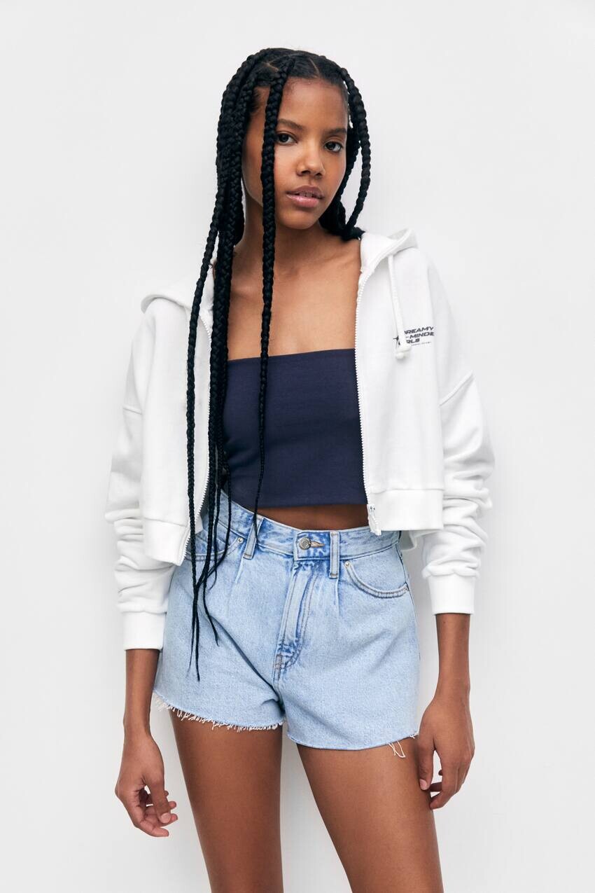 

Укороченная толстовка с капюшоном Pull&Bear, кремовый