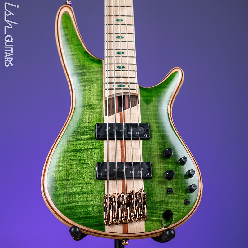 Green bass. Ибанез премиум. Ibanez Premium rg870z. Ibanez Premium. Гитара изумрудного цвета из ели с красным деревом.