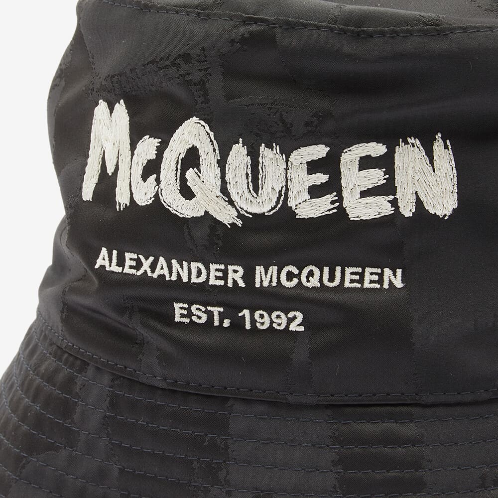 

Панама с логотипом Grafitti Alexander McQueen
