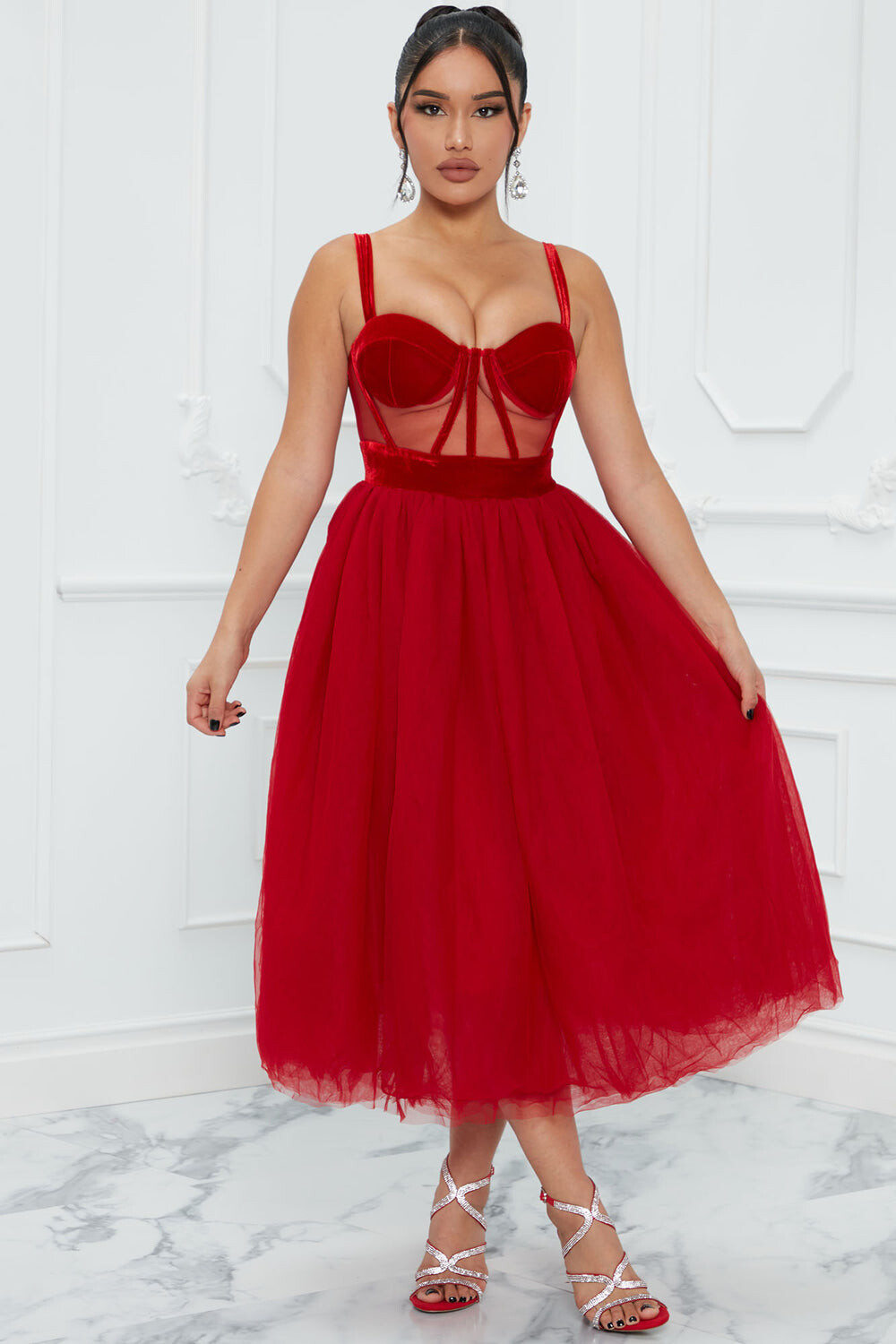 

Платье Fashion Nova GWQ5329, красный