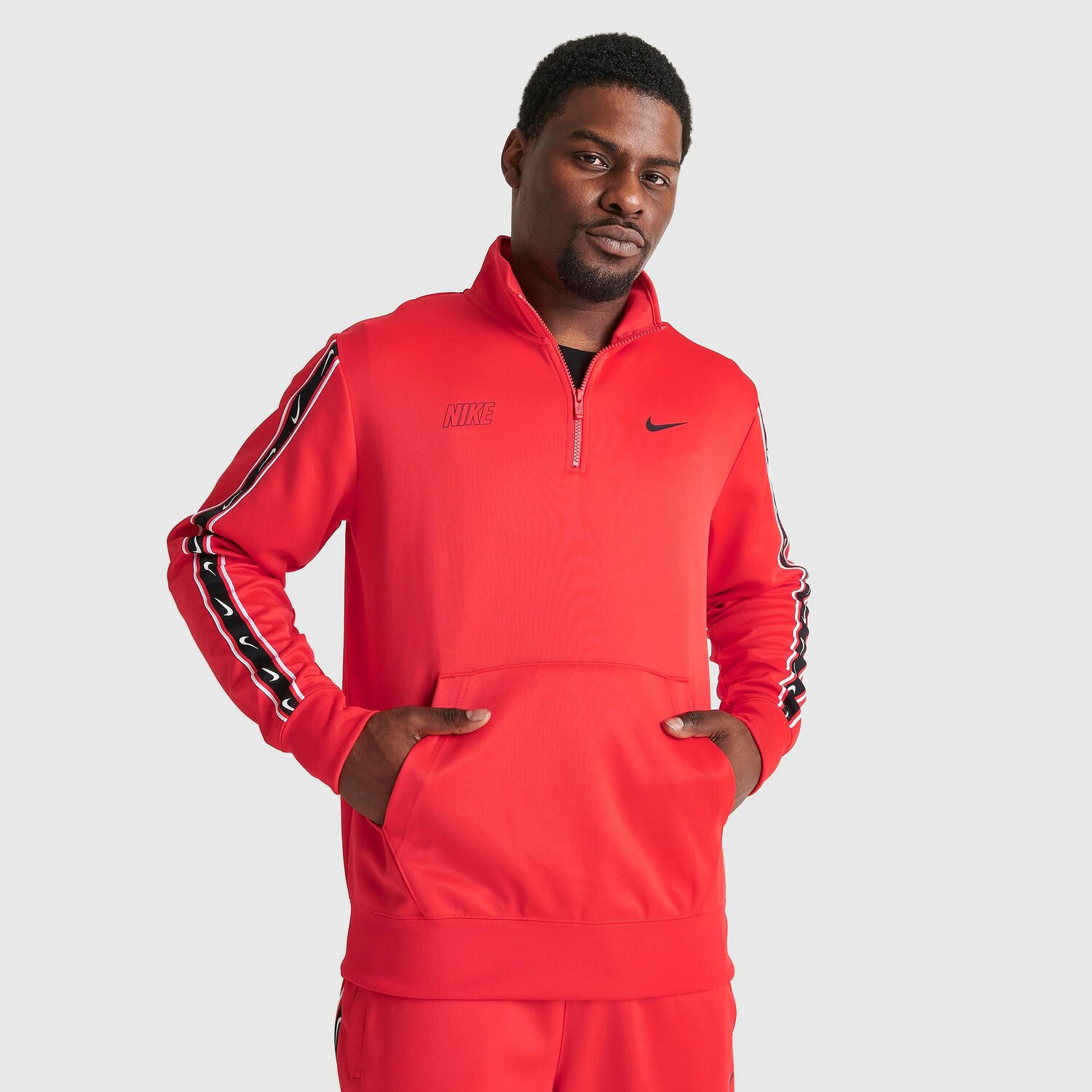 

Мужской топ с молнией до половины Nike Sportswear Repeat Logo, красный