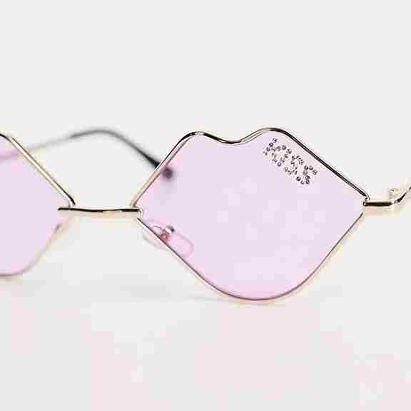 

Солнцезащитные очки Public Desire Kiss Lip, светло-фиолетовый