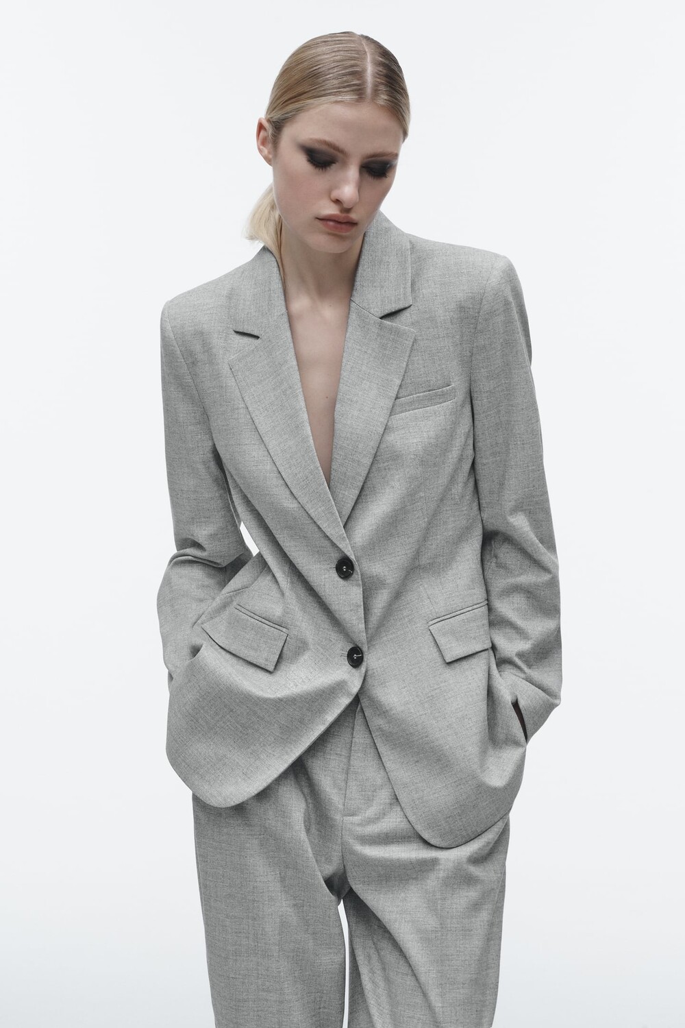 

Пиджак прямого кроя с заказом ZARA, серый мергель