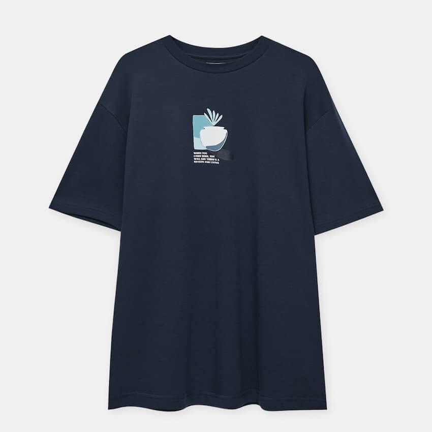 

Футболка Pull&Bear Plush Printed, темно-синий